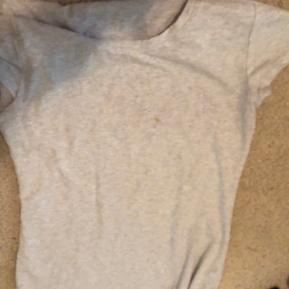 No boundary’s grey short sleeve